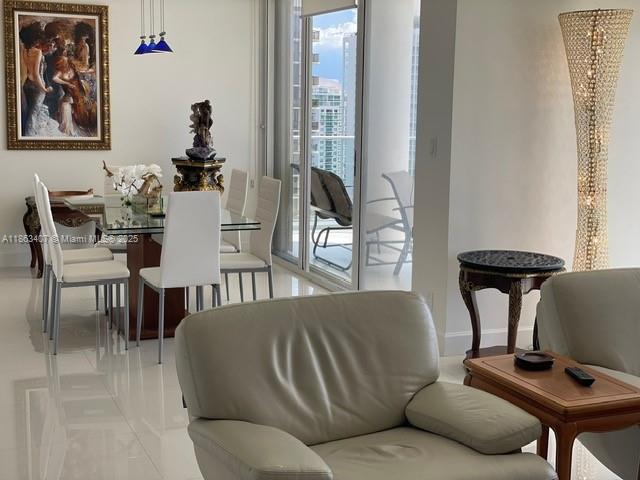 Aventura, Florida, 33180, United States, 2 Bedrooms Bedrooms, ,2 BathroomsBathrooms,Residential,For Sale,1926064
