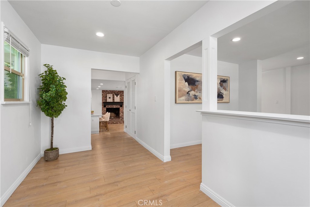 Tarzana, California, 91356, United States, 3 Bedrooms Bedrooms, ,3 BathroomsBathrooms,Residential,For Sale,1918150