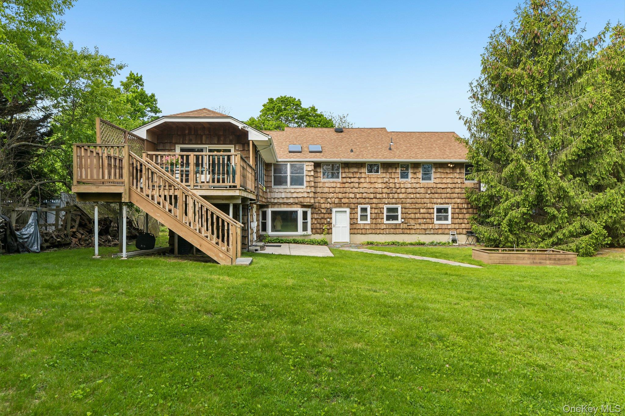  193 Cambon Avenue, Saint James, NY, 11780 - 物件實景