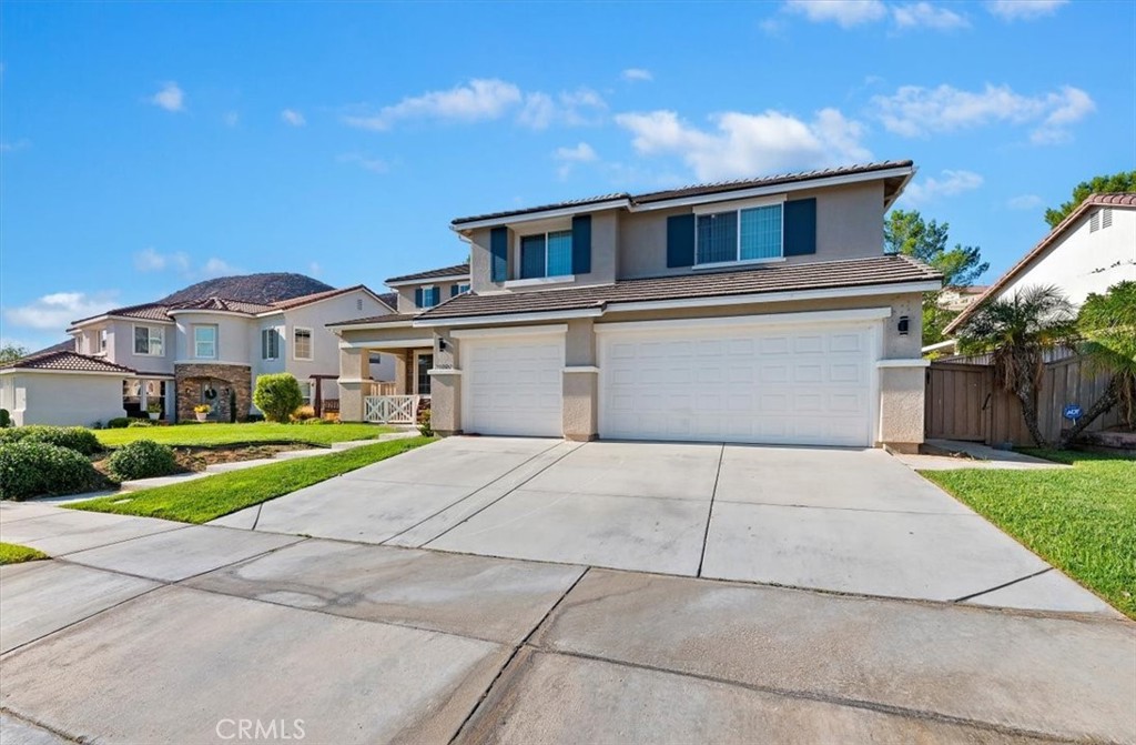 Lake Elsinore, California, 92532, United States, 4 Bedrooms Bedrooms, ,3 BathroomsBathrooms,Residential,For Sale,1939377