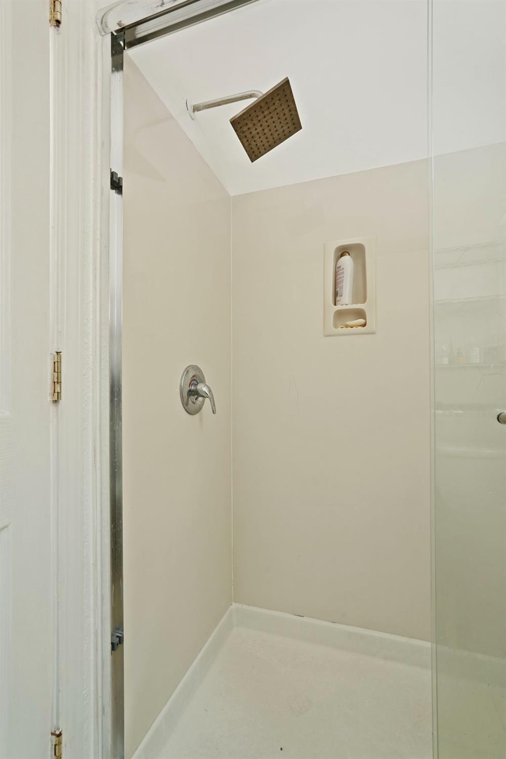 Antioch, California, 94531, United States, 6 Bedrooms Bedrooms, ,3 BathroomsBathrooms,Residential,For Sale,2005490