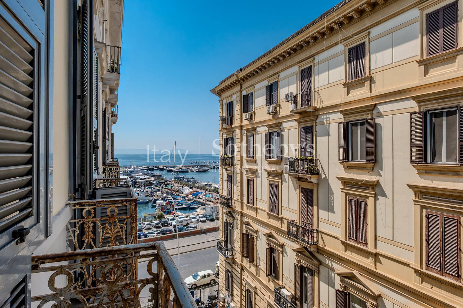  Spacious panoramic seafront residence in Naples - 物件實景