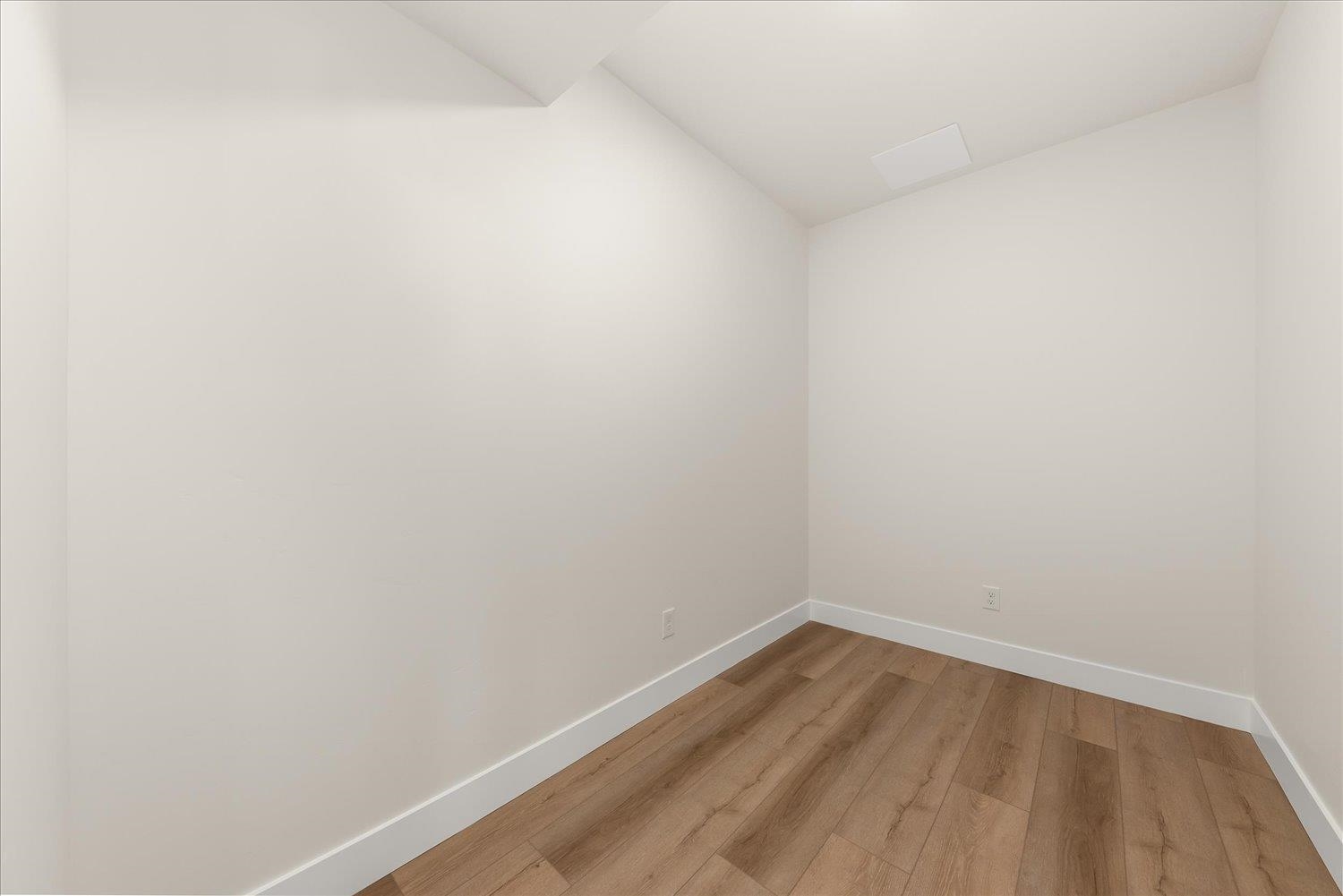 Spokane, Washington, 99208, United States, 4 Bedrooms Bedrooms, ,3 BathroomsBathrooms,Residential,For Sale,1826785