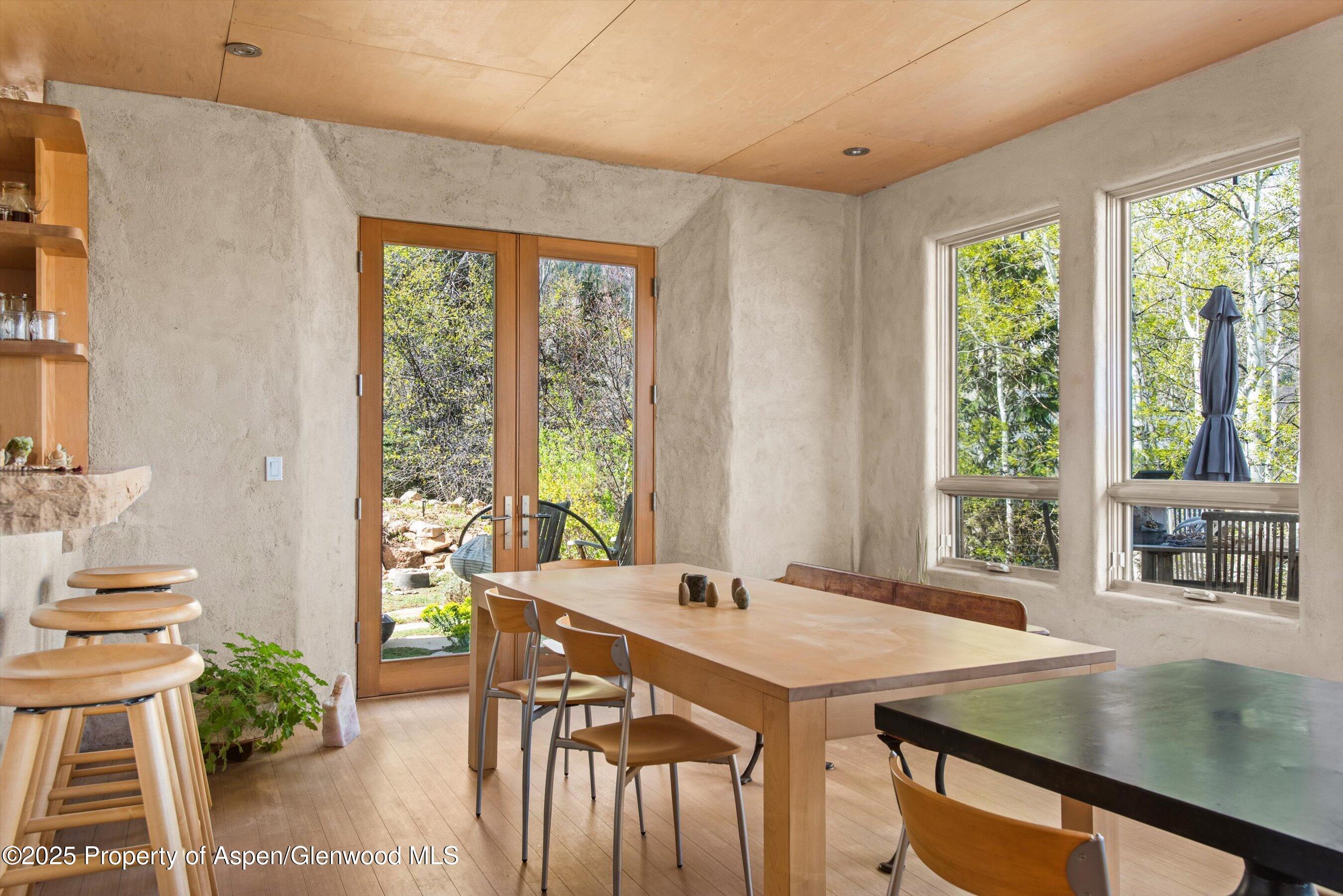 Aspen, Colorado, 81611, United States, 3 Bedrooms Bedrooms, ,4 BathroomsBathrooms,Residential,For Sale,1828364