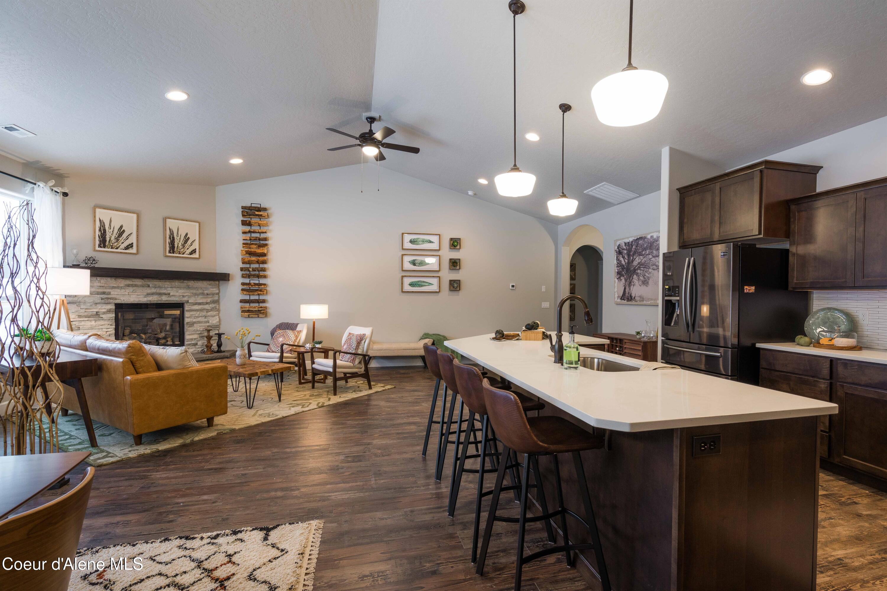 Rathdrum, Idaho, 83858, United States, 3 Bedrooms Bedrooms, ,Residential,For Sale,1960535