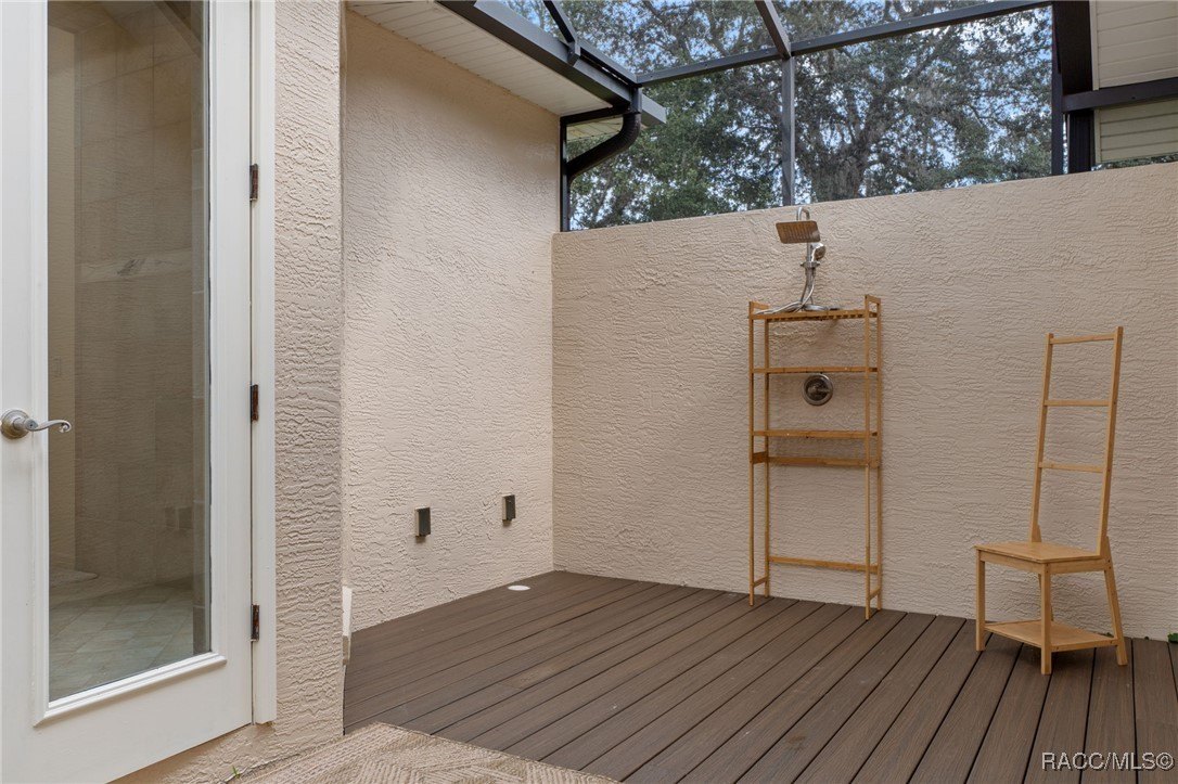 Crystal River, Florida, 34428, United States, 4 Bedrooms Bedrooms, ,4 BathroomsBathrooms,Residential,For Sale,1983688