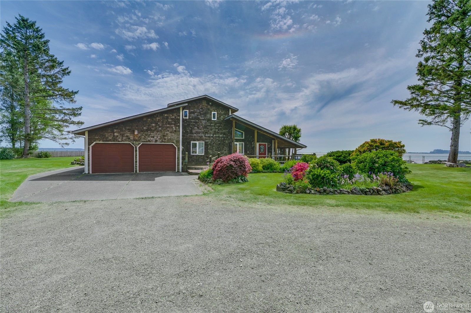 Chinook, Washington, 98614, United States, 2 Bedrooms Bedrooms, ,1 BathroomBathrooms,Residential,For Sale,1822391