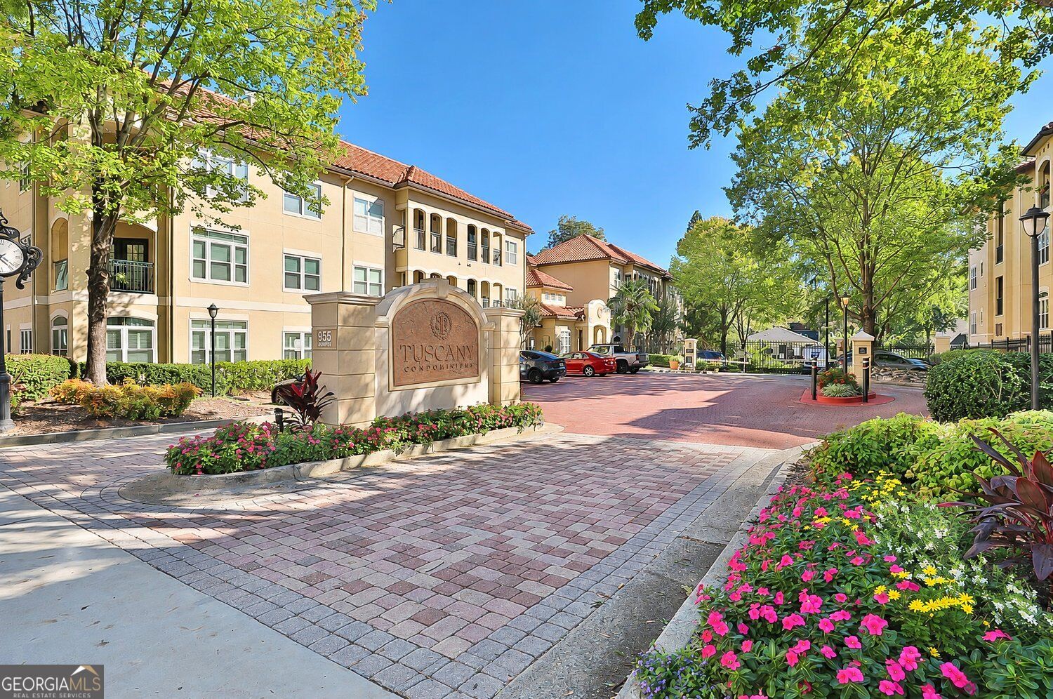 Juniper St, Atlanta, GA 30309