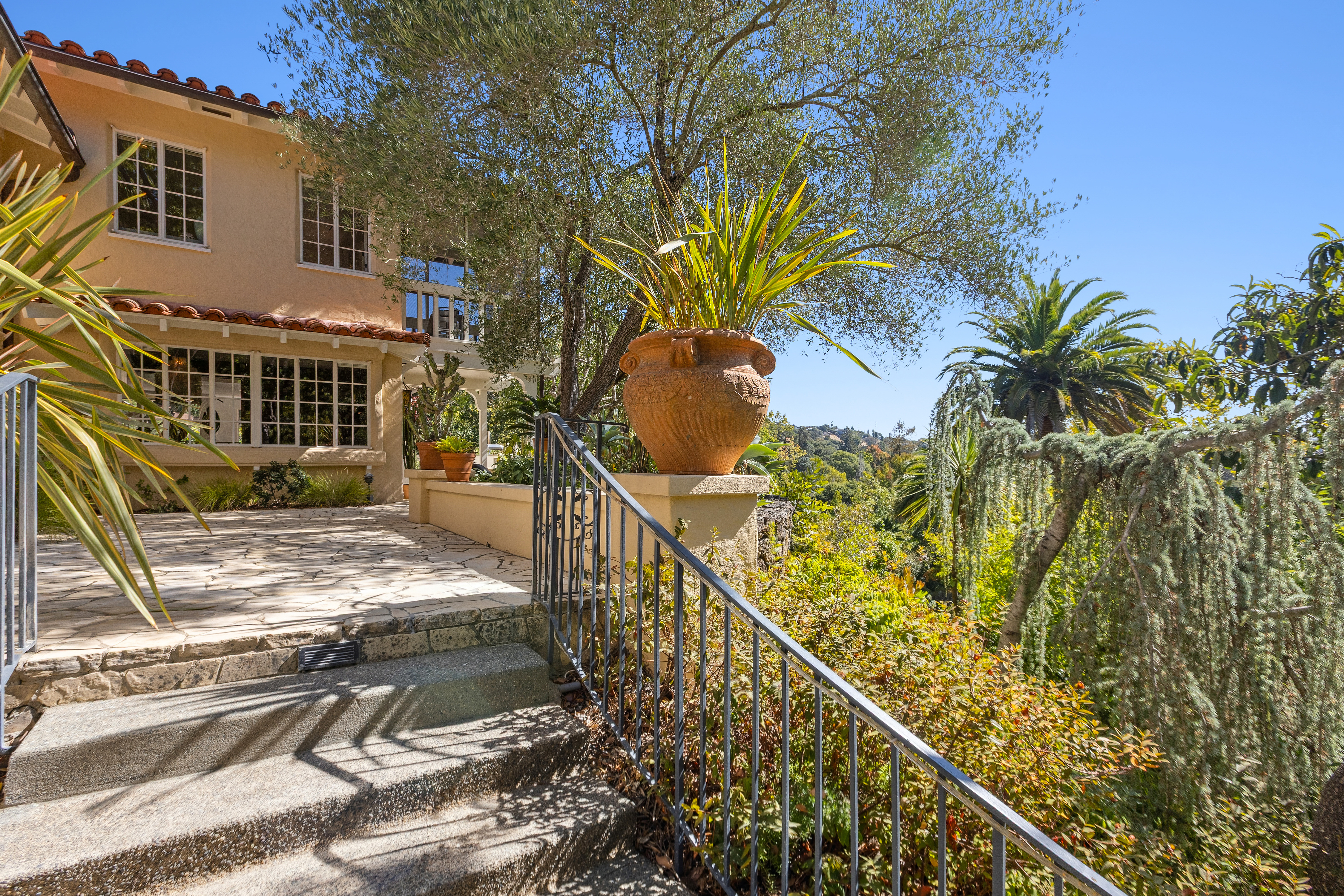 120 Fairway Drive 