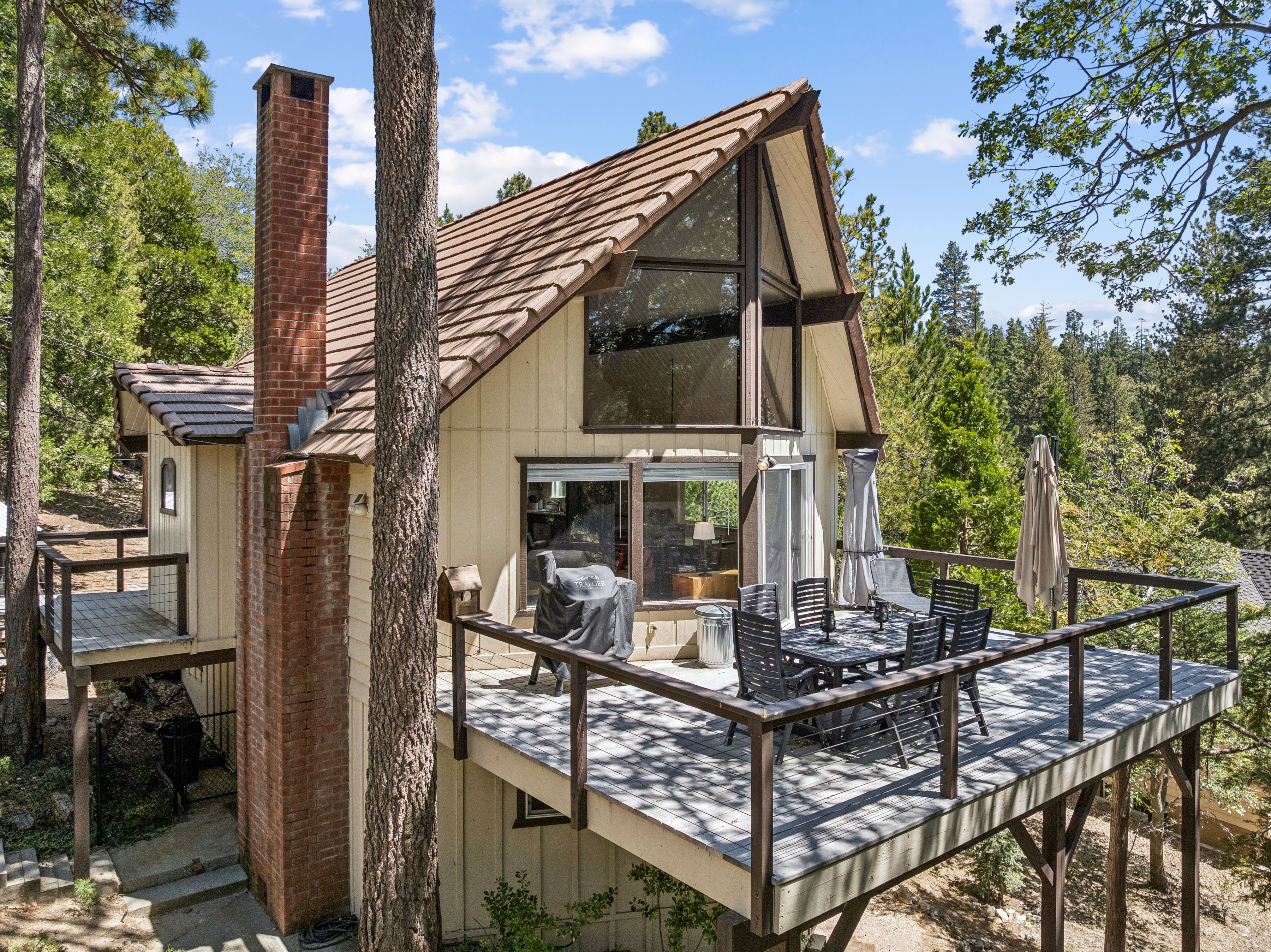  686 Grass Valley Road, Lake Arrowhead, CA 92352 - 物件實景