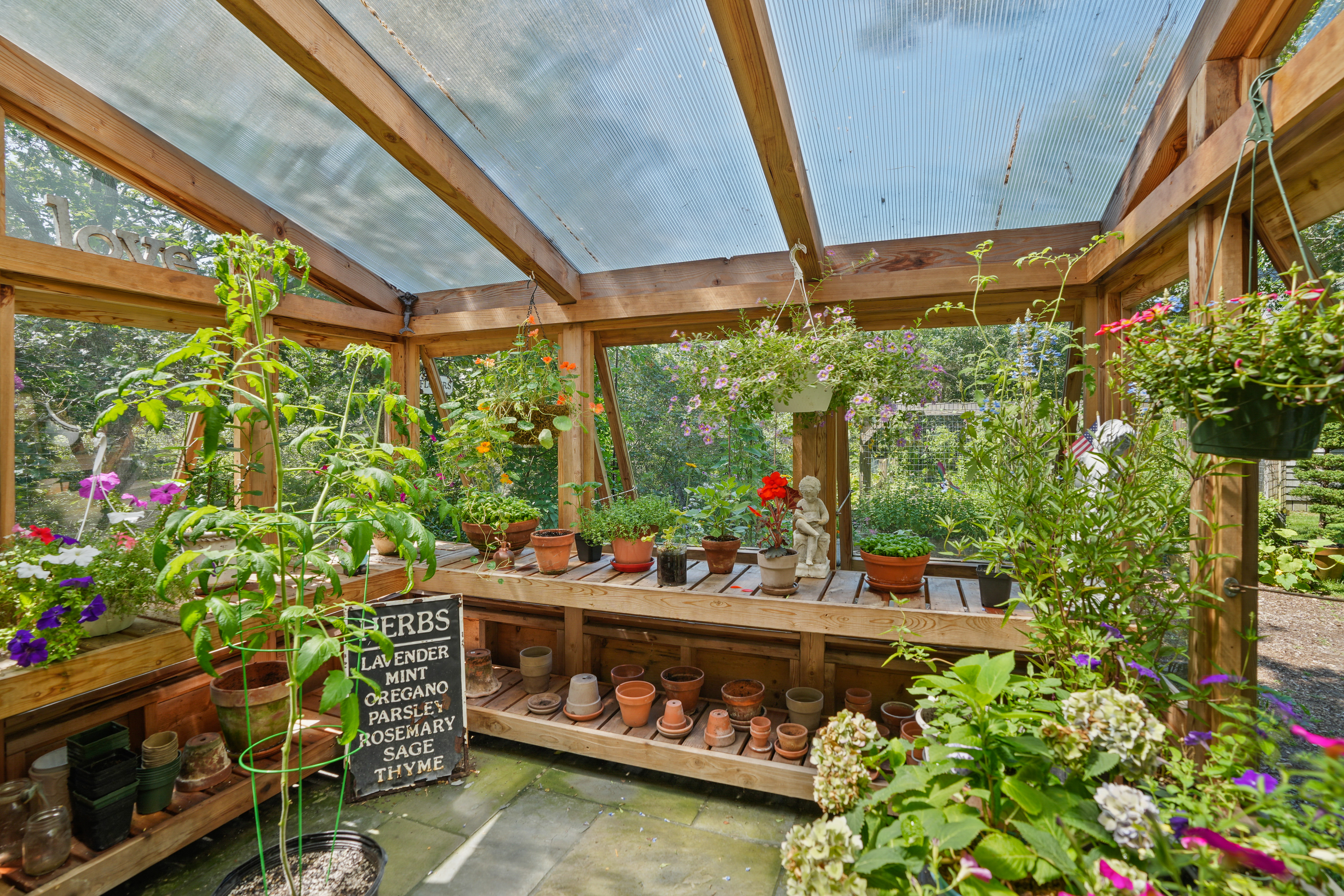  Versatile Edgartown Oasis with Home & Business Potential - 物件實景