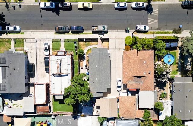 Los Angeles, California, 90002, United States, 3 Bedrooms Bedrooms, ,1 BathroomBathrooms,Residential,For Sale,1909715