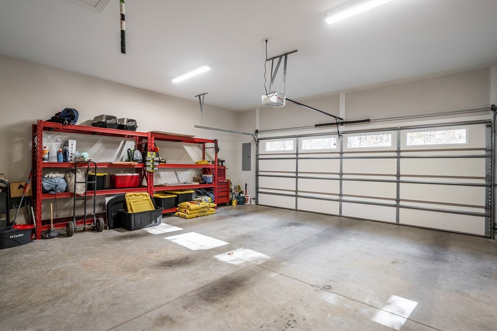 Ellijay, Georgia, 30536, United States, 3 Bedrooms Bedrooms, ,2 BathroomsBathrooms,Residential,For Sale,1987924