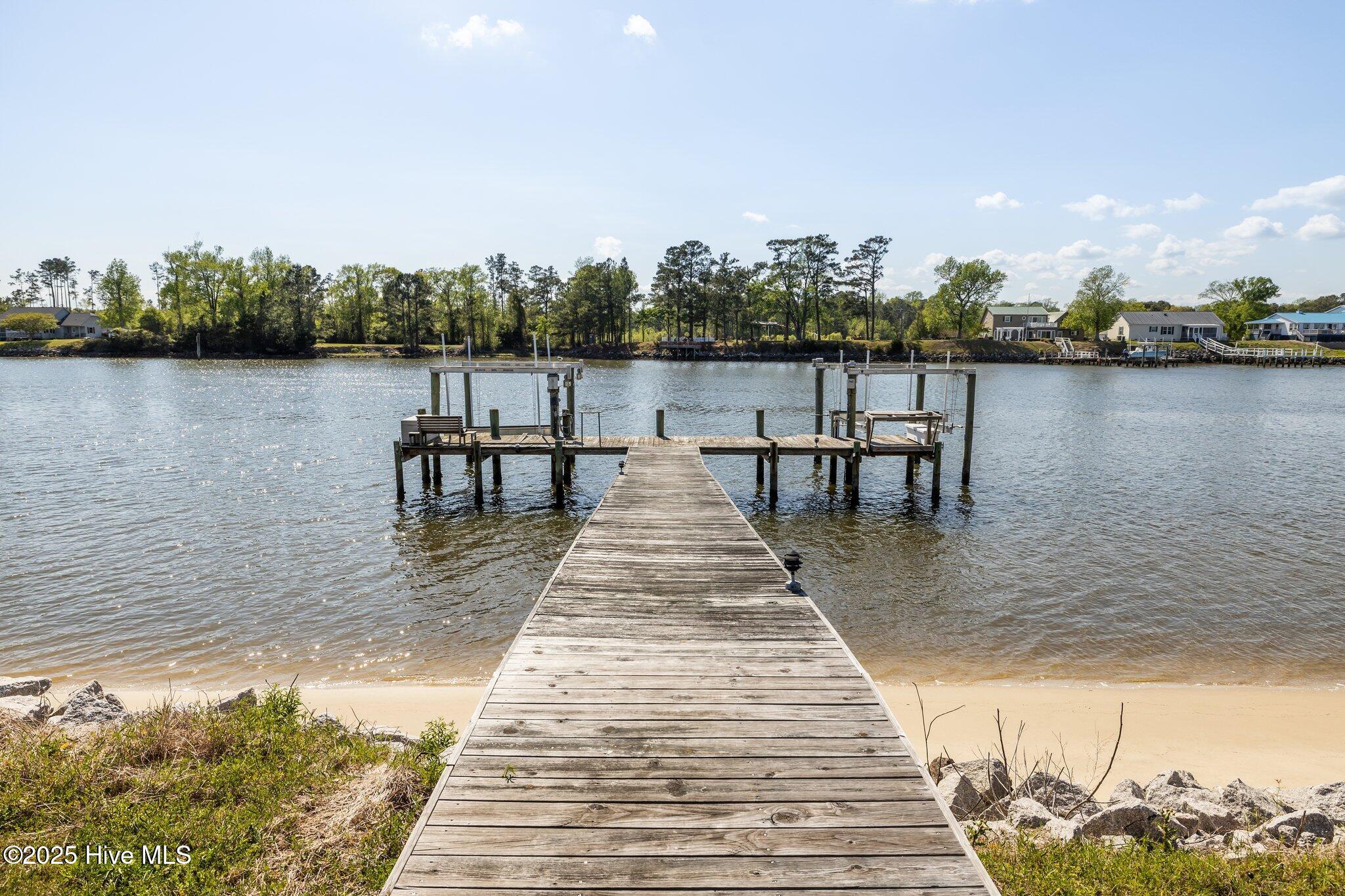 Beaufort, North Carolina, 28516, United States, 3 Bedrooms Bedrooms, ,3 BathroomsBathrooms,Residential,For Sale,1792865