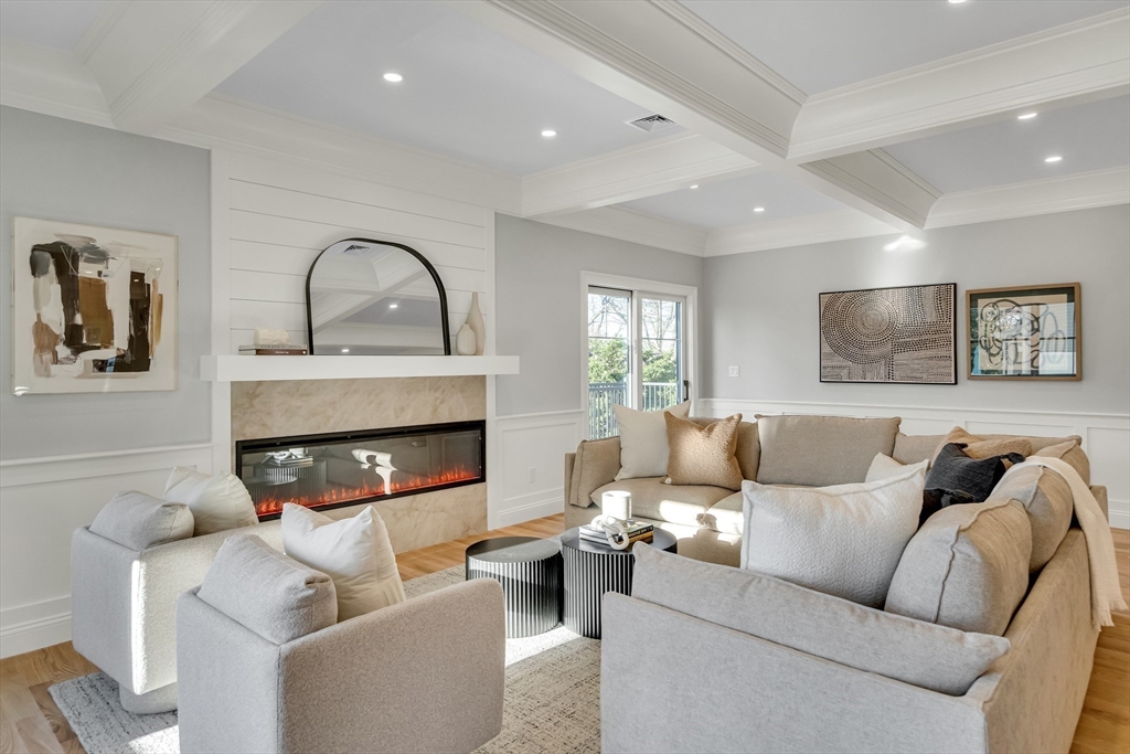 Lexington, Massachusetts, 02421, United States, 6 Bedrooms Bedrooms, ,6 BathroomsBathrooms,Residential,For Sale,1995649