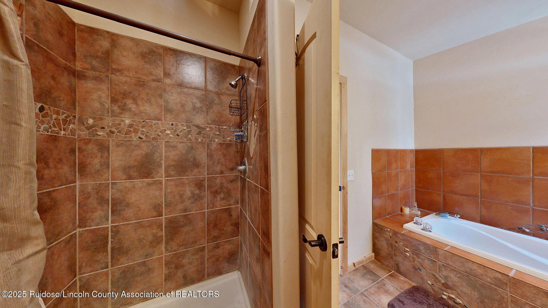 Ruidoso, New Mexico, 88345, United States, 3 Bedrooms Bedrooms, ,3 BathroomsBathrooms,Residential,For Sale,1840325