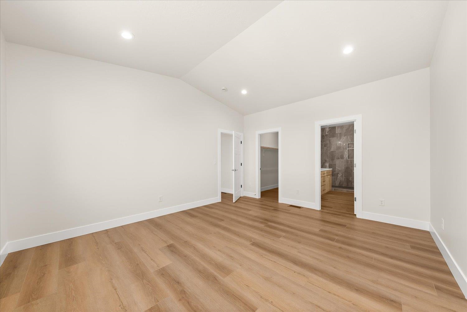 Spokane, Washington, 99208, United States, 4 Bedrooms Bedrooms, ,3 BathroomsBathrooms,Residential,For Sale,1826785