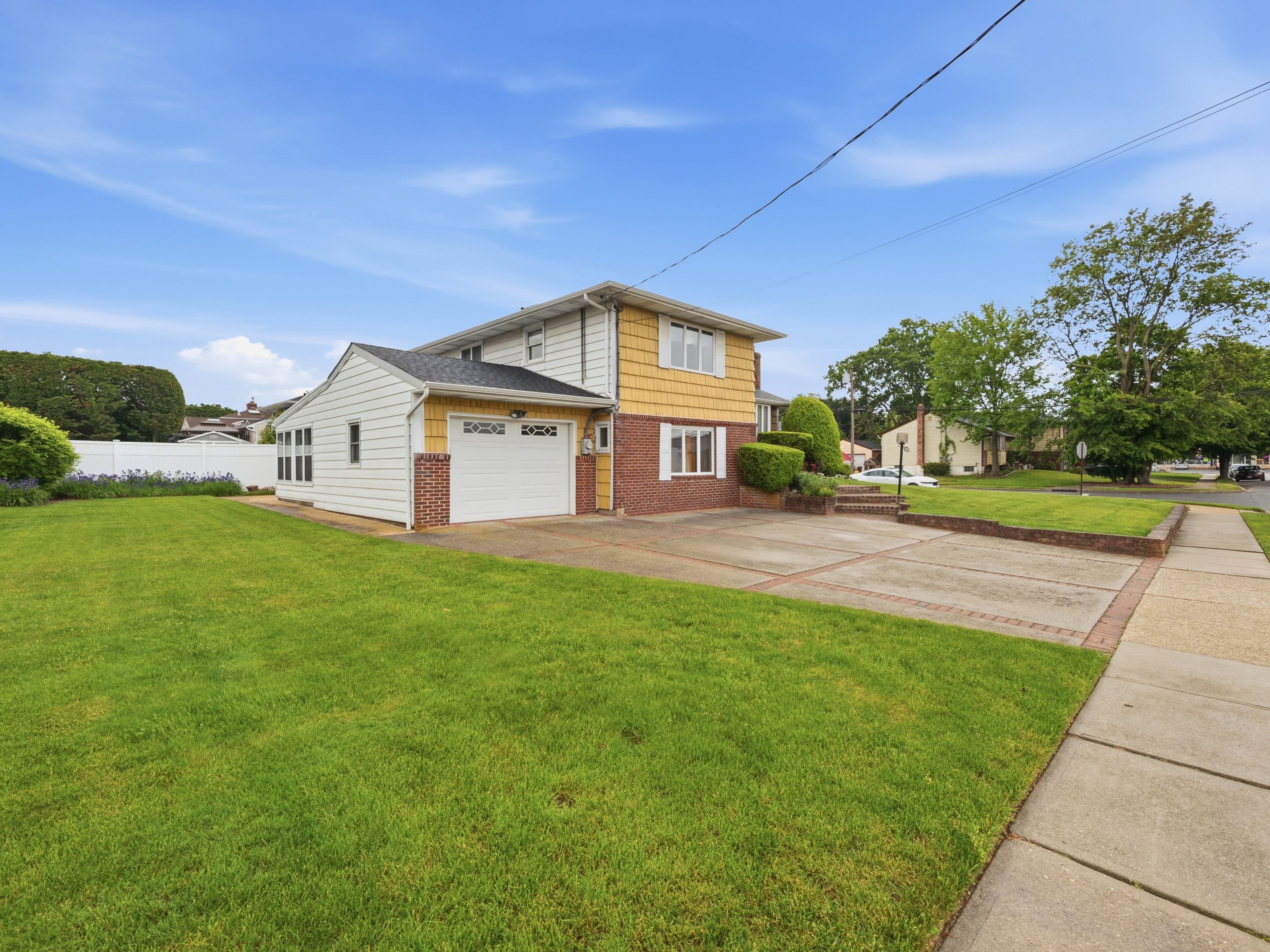  70 Polo Road, Massapequa, NY 11758 - 物件實景