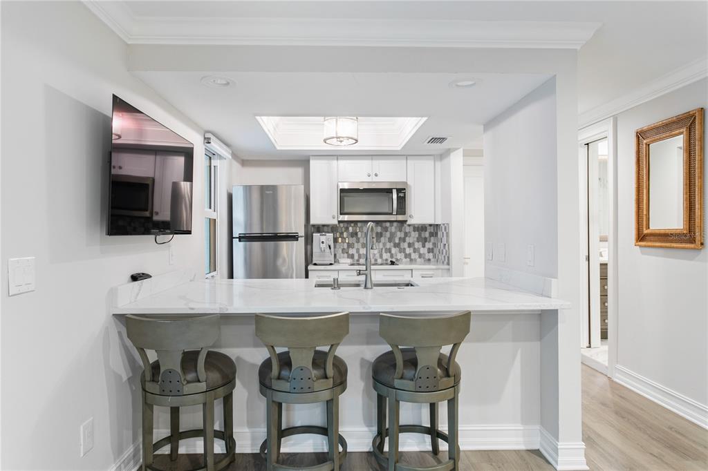 Tampa, Florida, 33613, United States, 7 Bedrooms Bedrooms, ,8 BathroomsBathrooms,Residential,For Sale,1979226