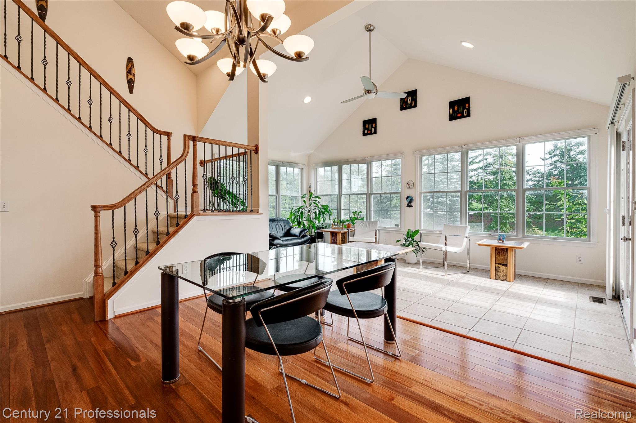 Novi, Michigan, 48374, United States, 4 Bedrooms Bedrooms, ,5 BathroomsBathrooms,Residential,For Sale,1904445