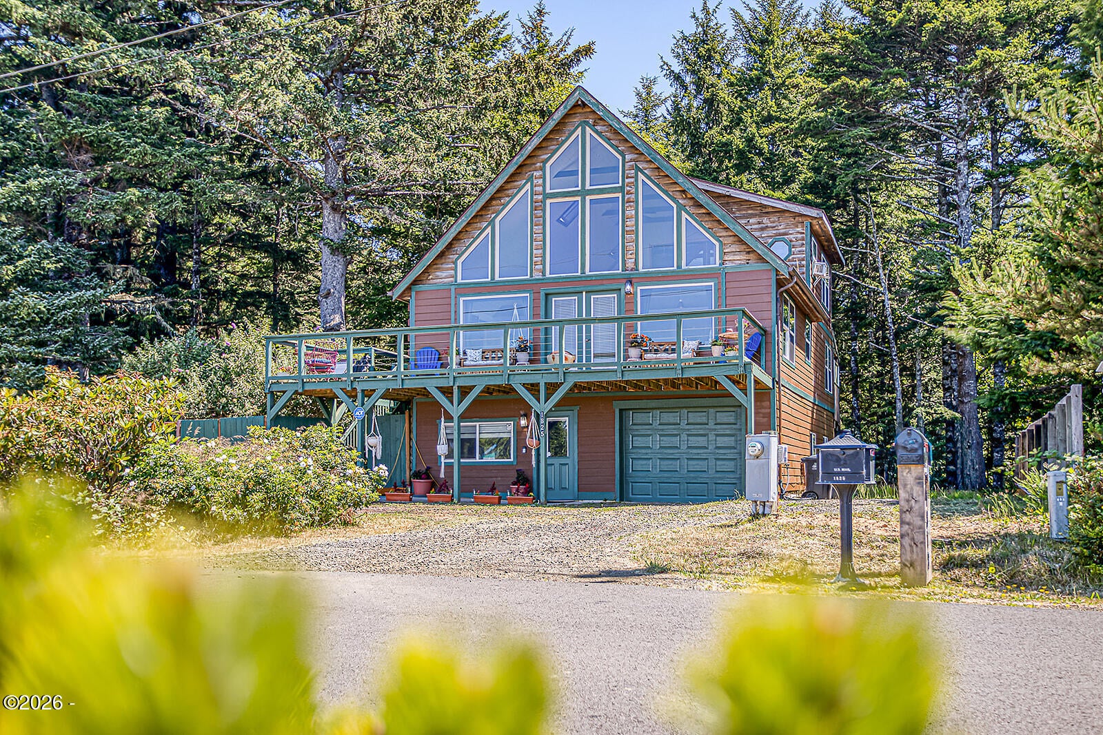 Cedar Crest Pl, Waldport, OR 97394