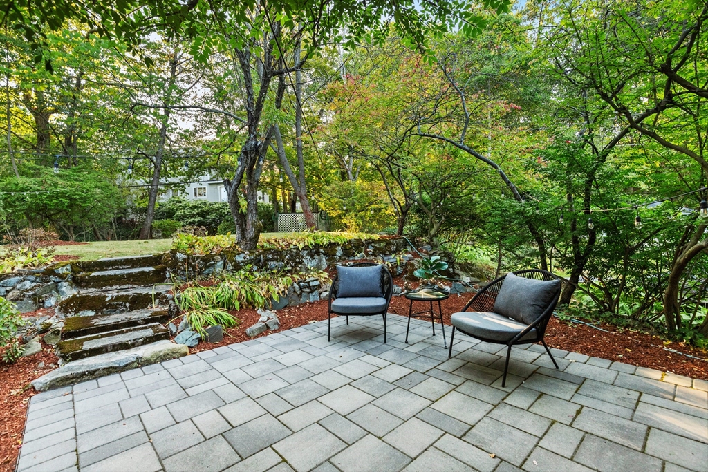 Malden, Massachusetts, 02148, United States, 3 Bedrooms Bedrooms, ,2 BathroomsBathrooms,Residential,For Sale,1942894
