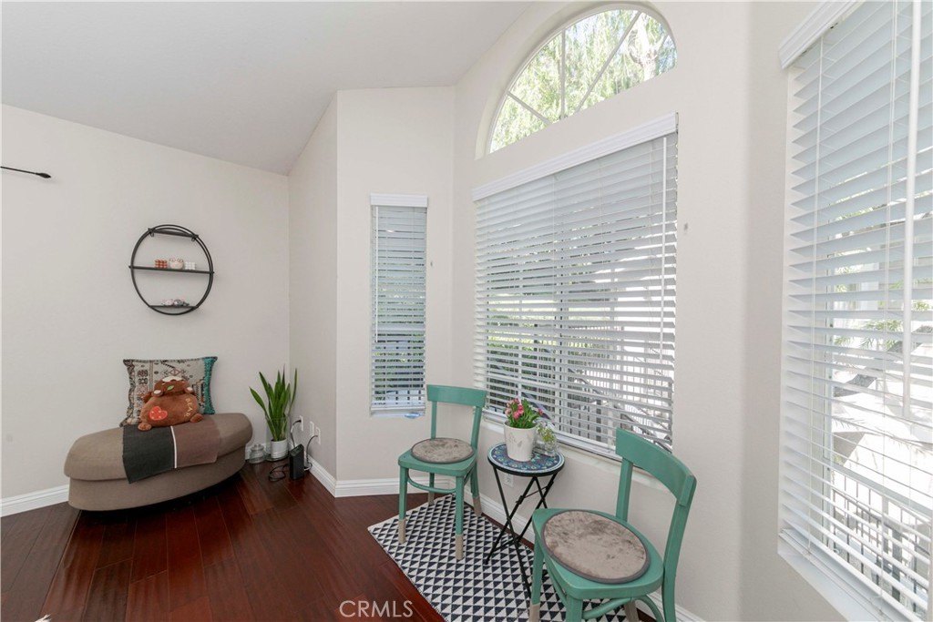 Aliso Viejo, California, 92656, United States, 2 Bedrooms Bedrooms, ,2 BathroomsBathrooms,Residential,For Sale,1901235