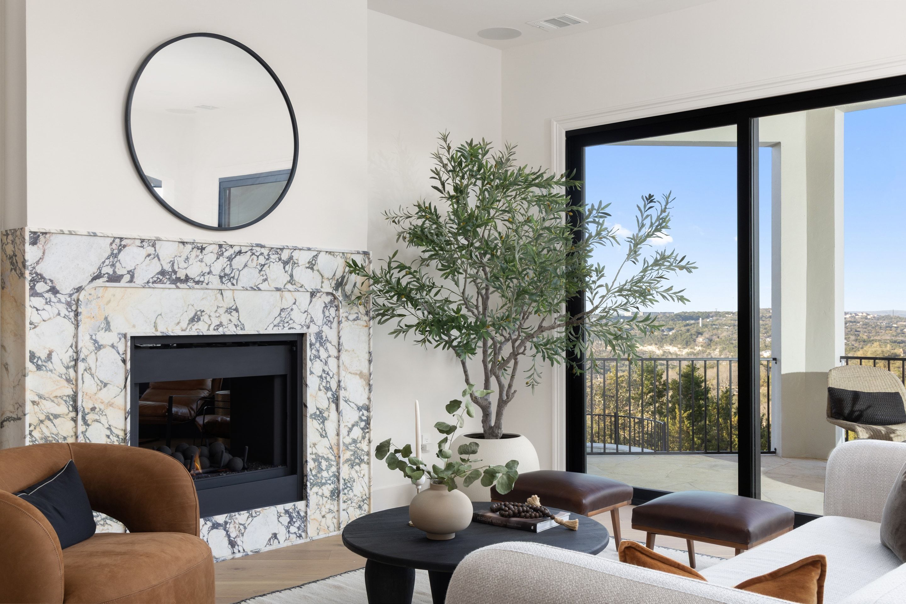  Privately Gated + Completely Reimagined in Barton Creek - 物件實景