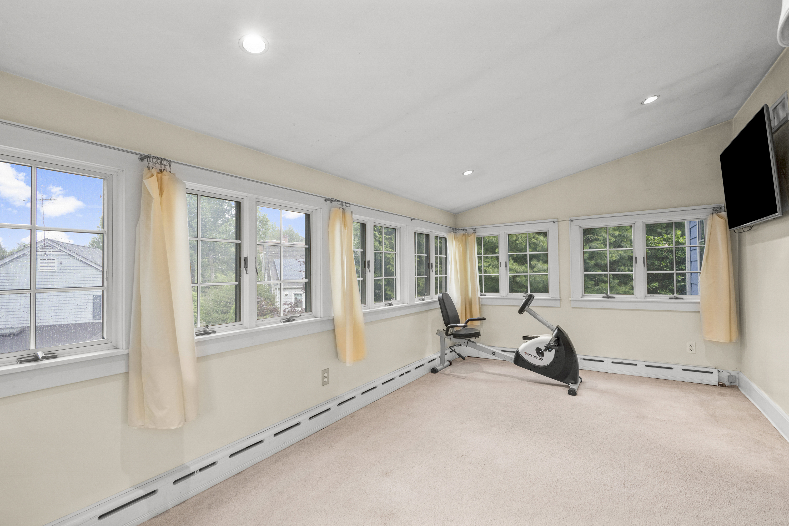  Charming Larchmont Colonial - 物件實景