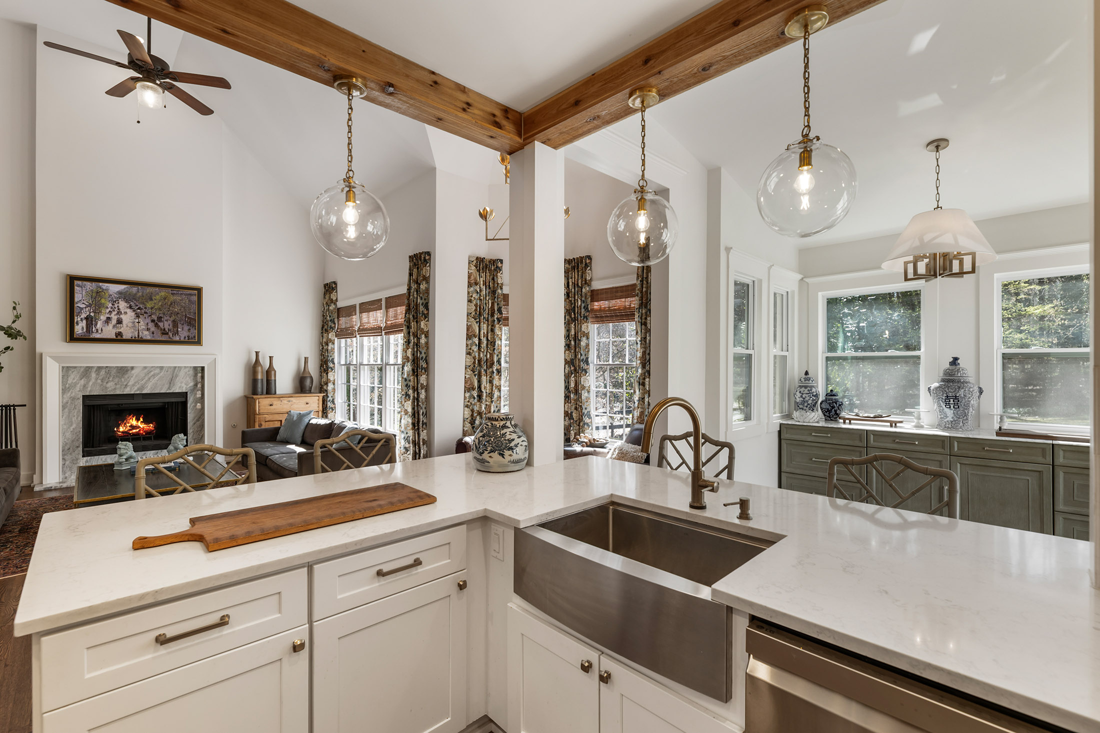  Charming Home Offers the Perfect Blend of Charm, Function, and Location - 物件實景