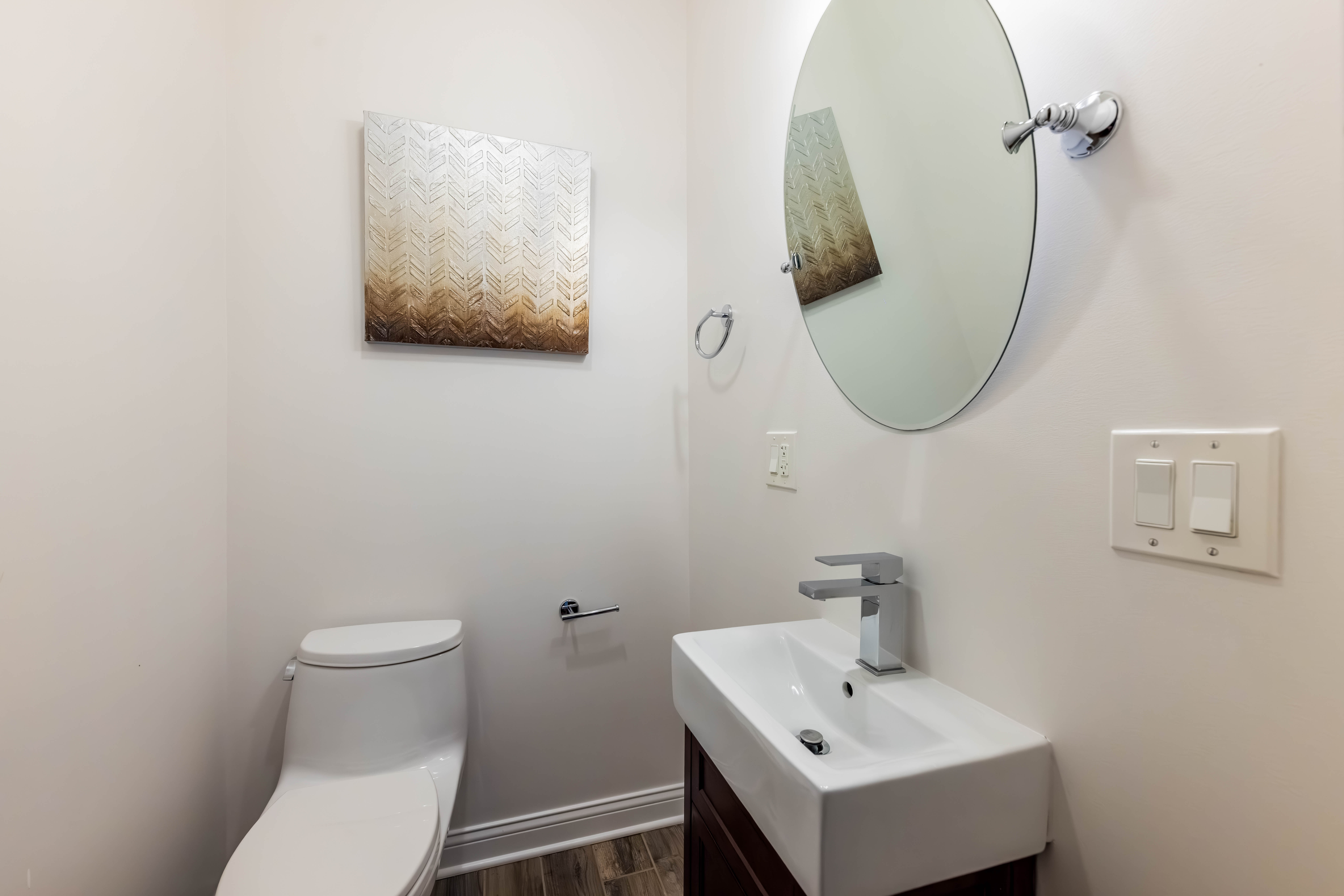  A Rare Opportunity to Own a Quintessential Vintage Rowhome - 物件實景