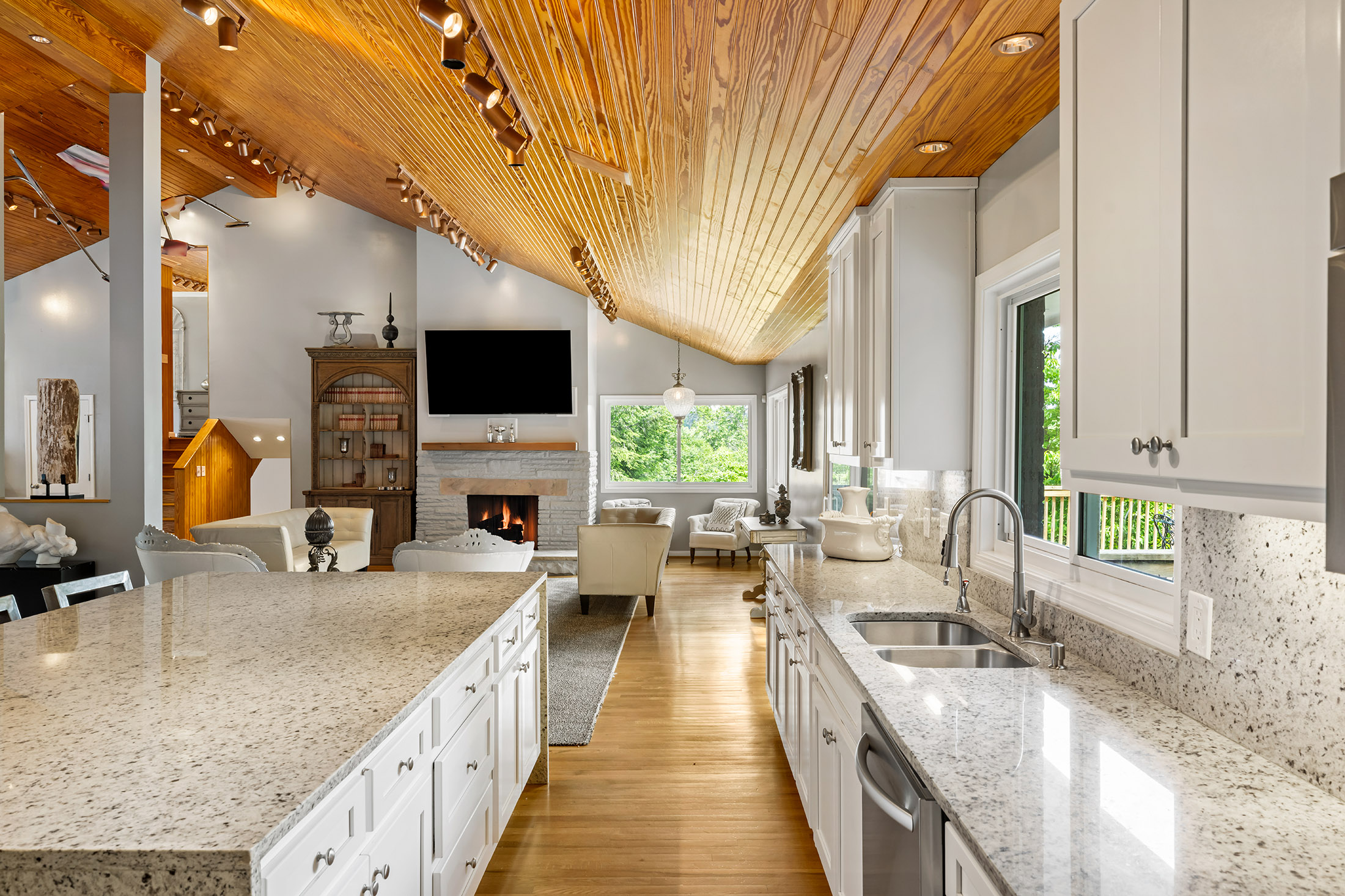  Extensively Renovated Ranch in the Heart of Chastain Park - 物件實景