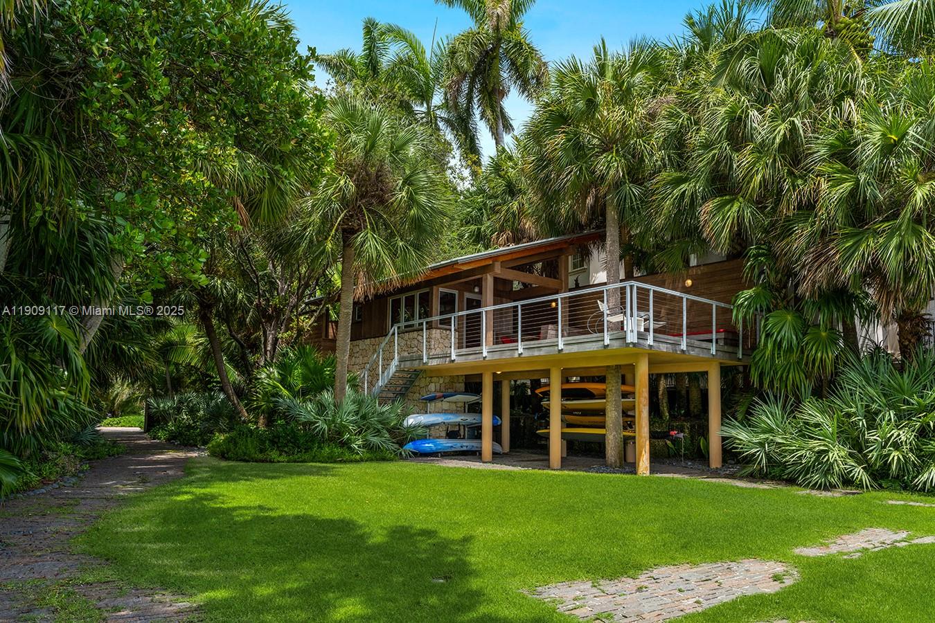 Miami, Florida, 33133, United States, 13 Bedrooms Bedrooms, ,18 BathroomsBathrooms,Residential,For Sale,1989288