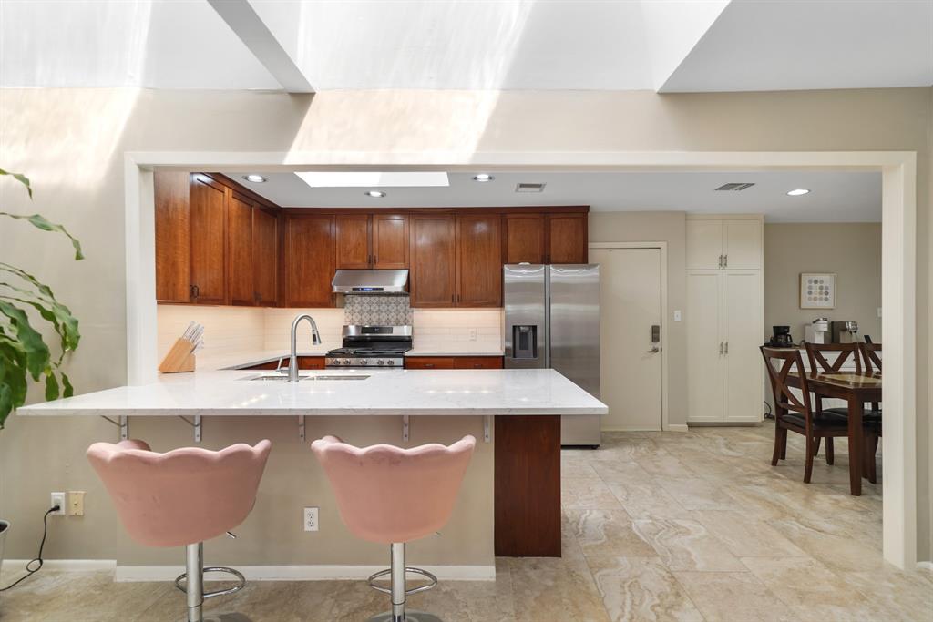Houston, Texas, 77096, United States, 3 Bedrooms Bedrooms, ,3 BathroomsBathrooms,Residential,For Sale,1857598
