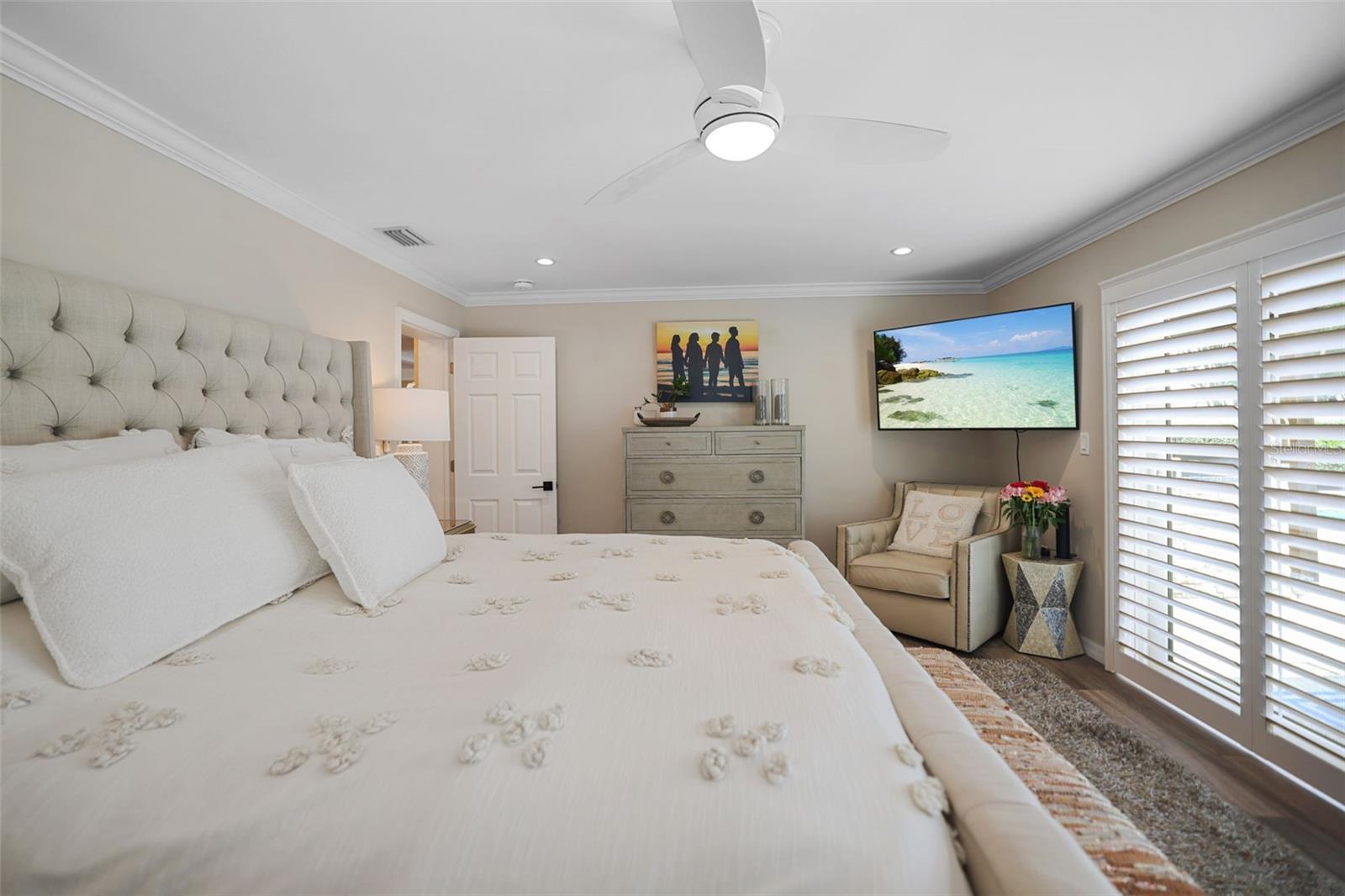 St. Petersburg, Florida, 33707, United States, 3 Bedrooms Bedrooms, ,2 BathroomsBathrooms,Residential,For Sale,1978831