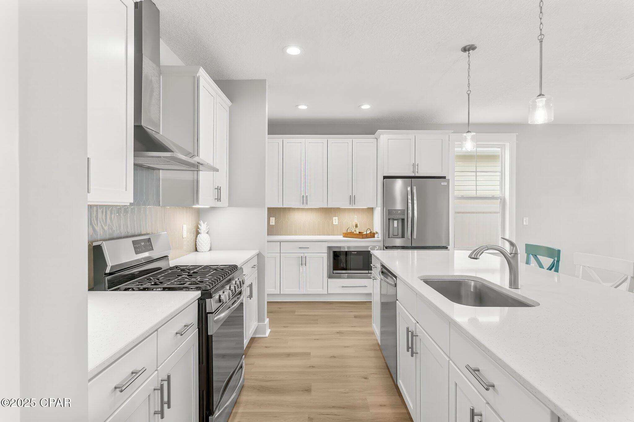 Panama City, Florida, 32405, United States, 4 Bedrooms Bedrooms, ,3 BathroomsBathrooms,Residential,For Sale,1879448