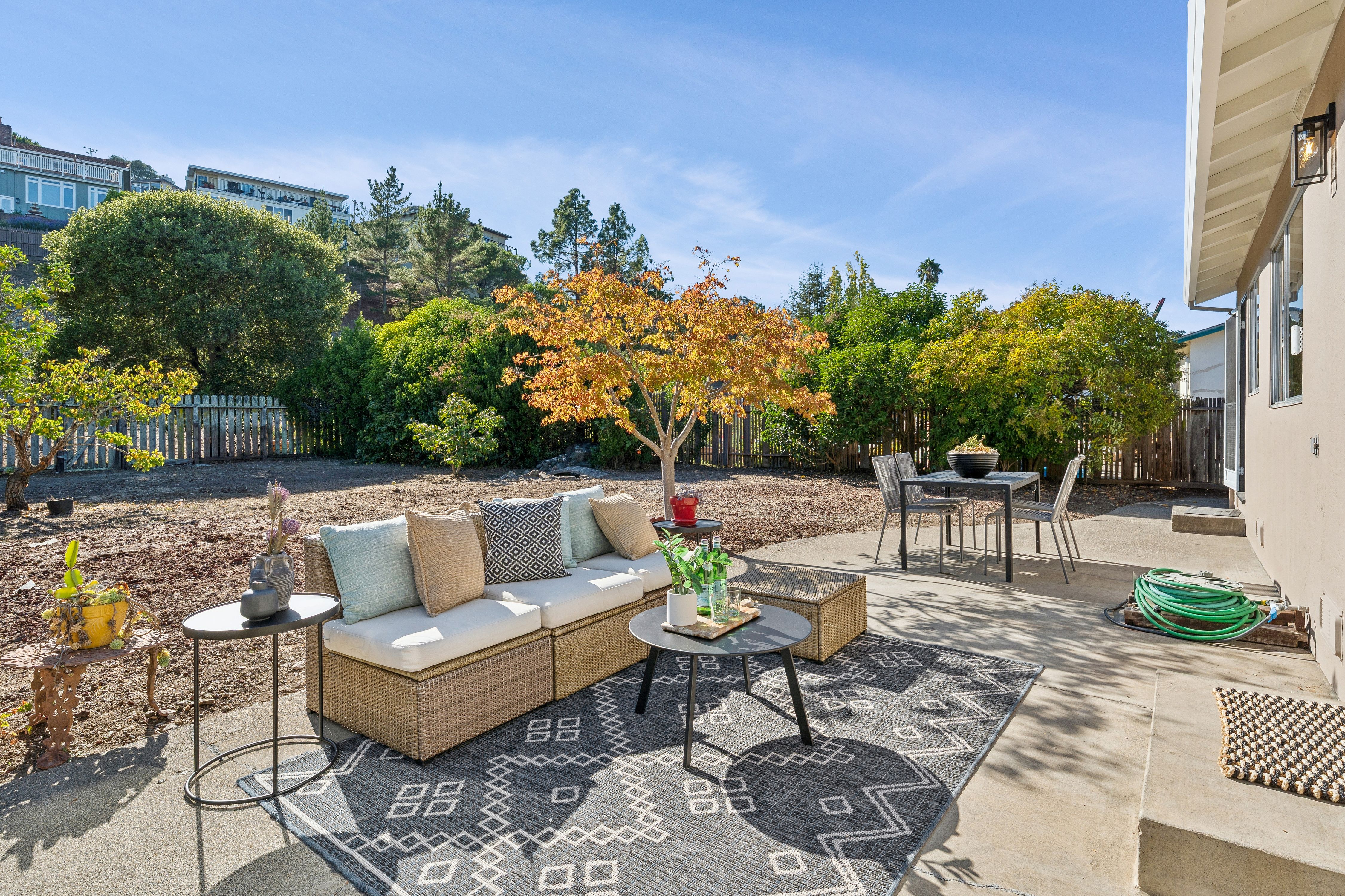  Large and Level Lot in Madera Gardens - 物件實景