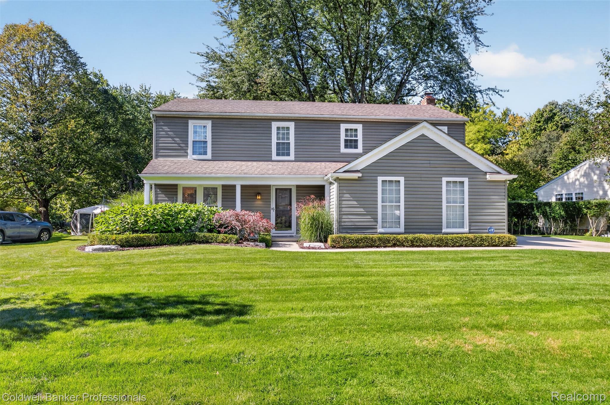 Barneswood Ln, Rochester Hills, MI 48306