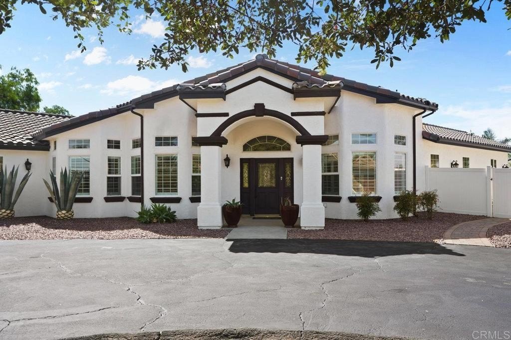 Alpine, California, 91901, United States, 4 Bedrooms Bedrooms, ,4 BathroomsBathrooms,Residential,For Sale,1905868