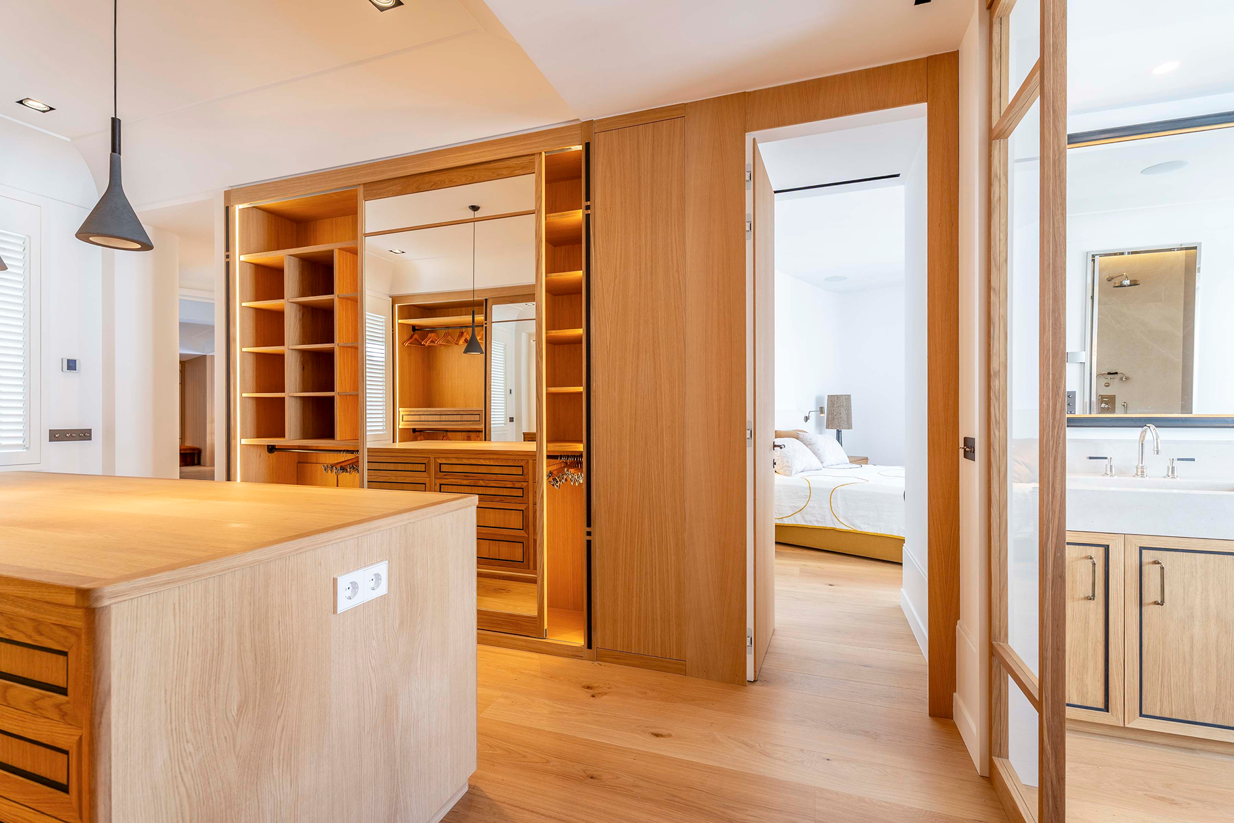  Exclusive 4th floor with garage and designer renovation in Justicia. Madrid - 物件實景