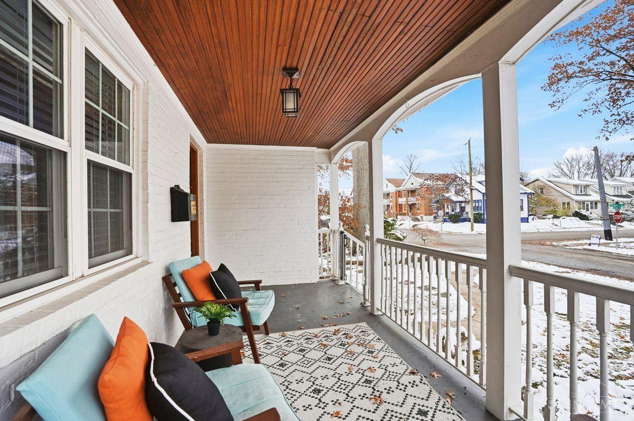 Cincinnati, Ohio, 45209, United States, 3 Bedrooms Bedrooms, ,4 BathroomsBathrooms,Residential,For Sale,2003338