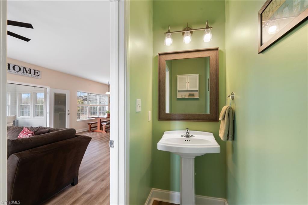 Lewisville, North Carolina, 27023, United States, 5 Bedrooms Bedrooms, ,4 BathroomsBathrooms,Residential,For Sale,1890092
