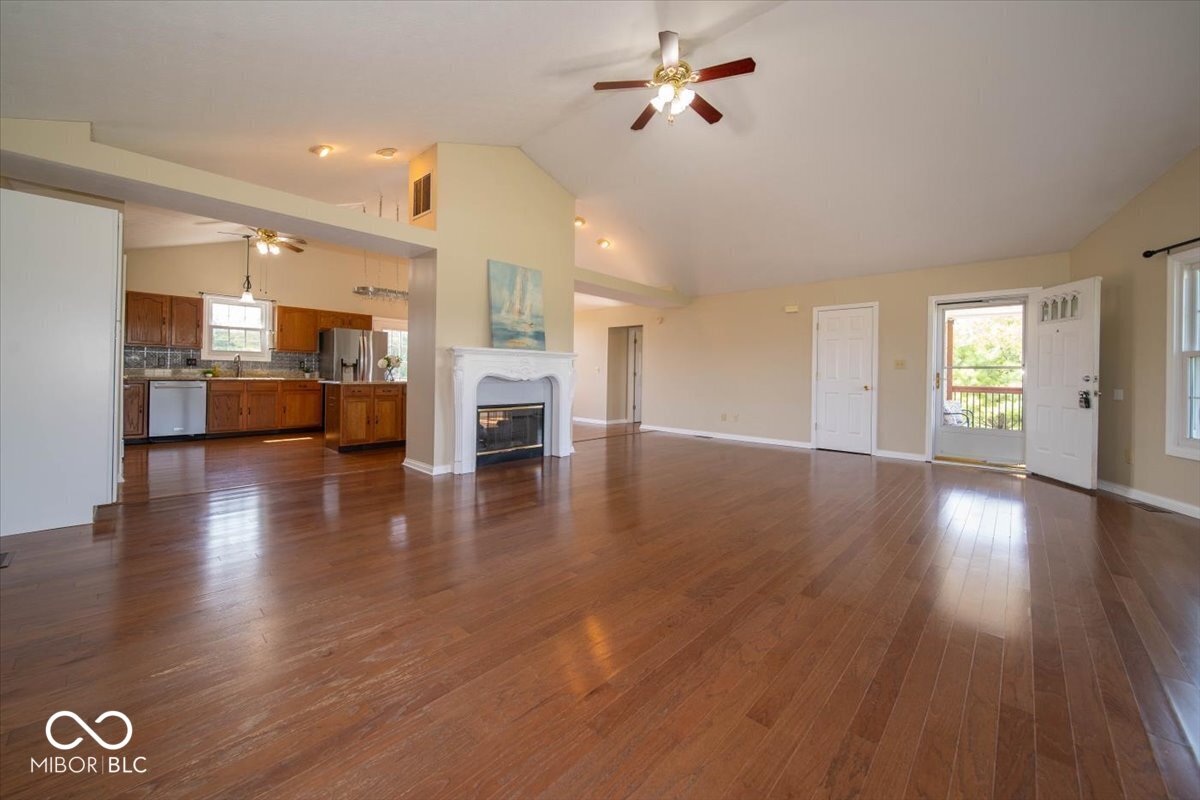 Noblesville, Indiana, 46060, United States, 4 Bedrooms Bedrooms, ,3 BathroomsBathrooms,Residential,For Sale,2048324