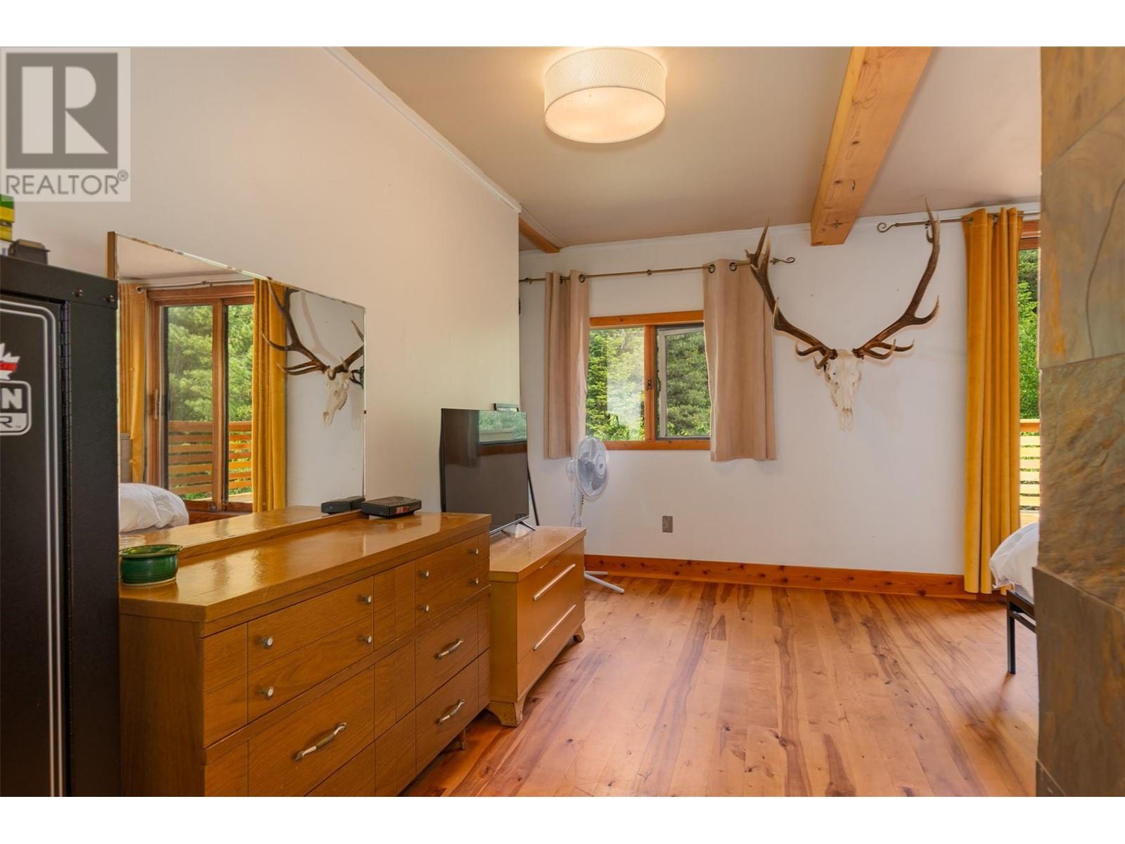 WINLAW, British Columbia, V0G 2J0, CA, 2 Bedrooms Bedrooms, ,1 BathroomBathrooms,Residential,For Sale,1913701