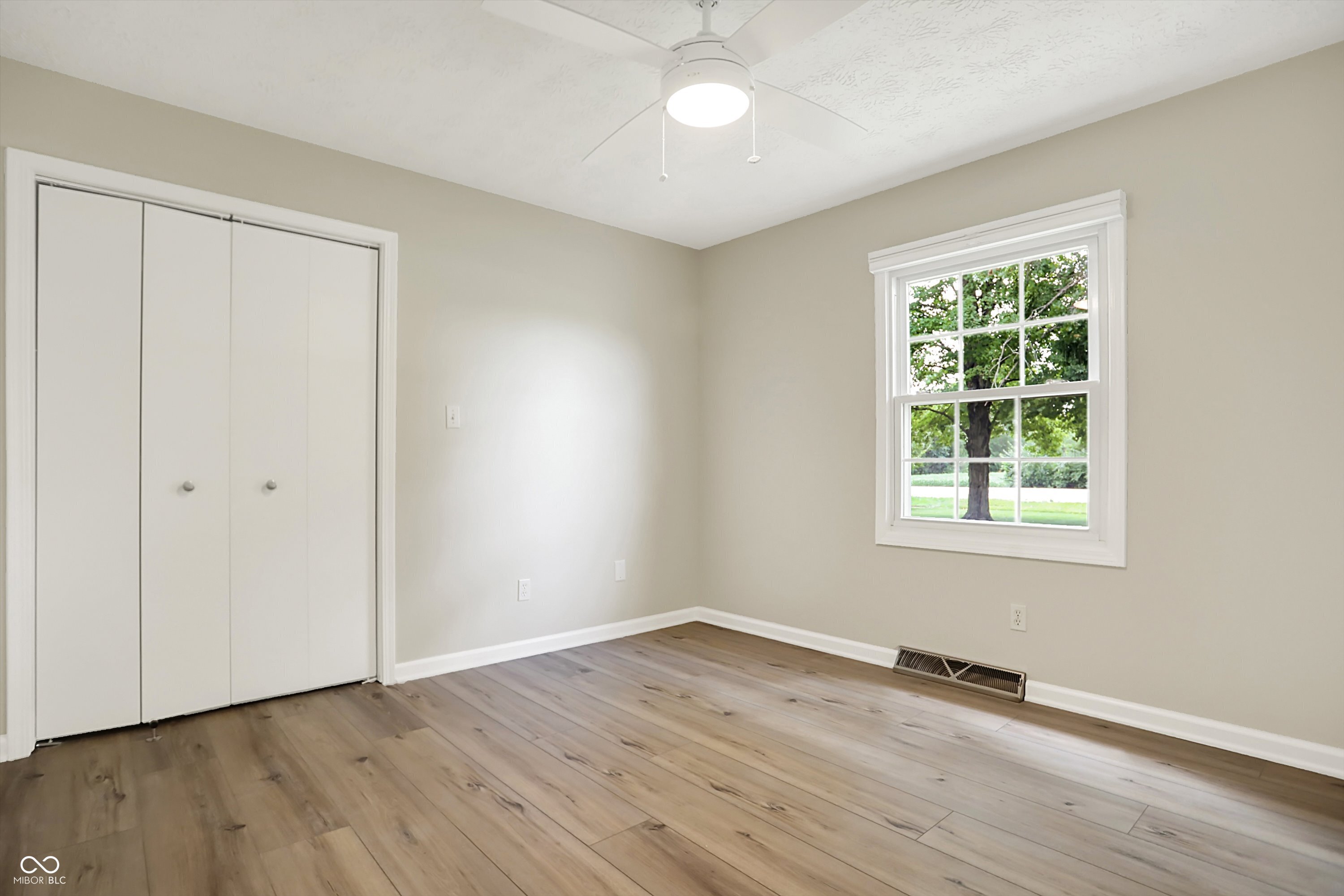 Zionsville, Indiana, 46077, United States, 3 Bedrooms Bedrooms, ,3 BathroomsBathrooms,Residential,For Sale,1975998