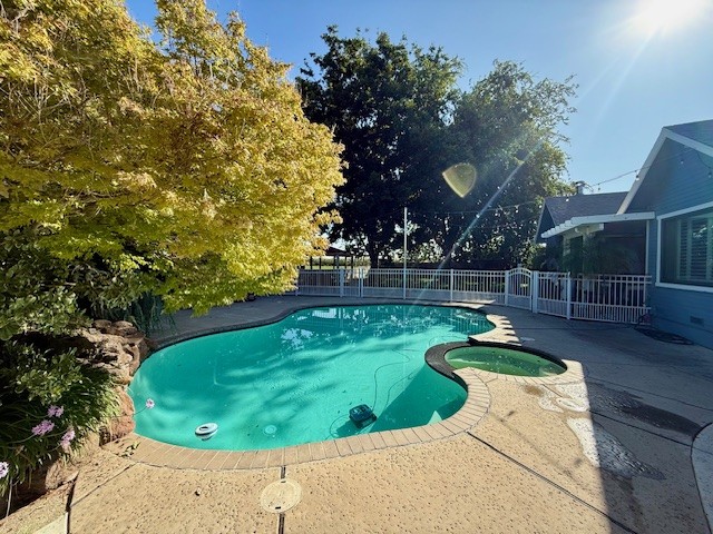 Patterson, California, 95363, United States, 3 Bedrooms Bedrooms, ,4 BathroomsBathrooms,Residential,For Sale,1983213