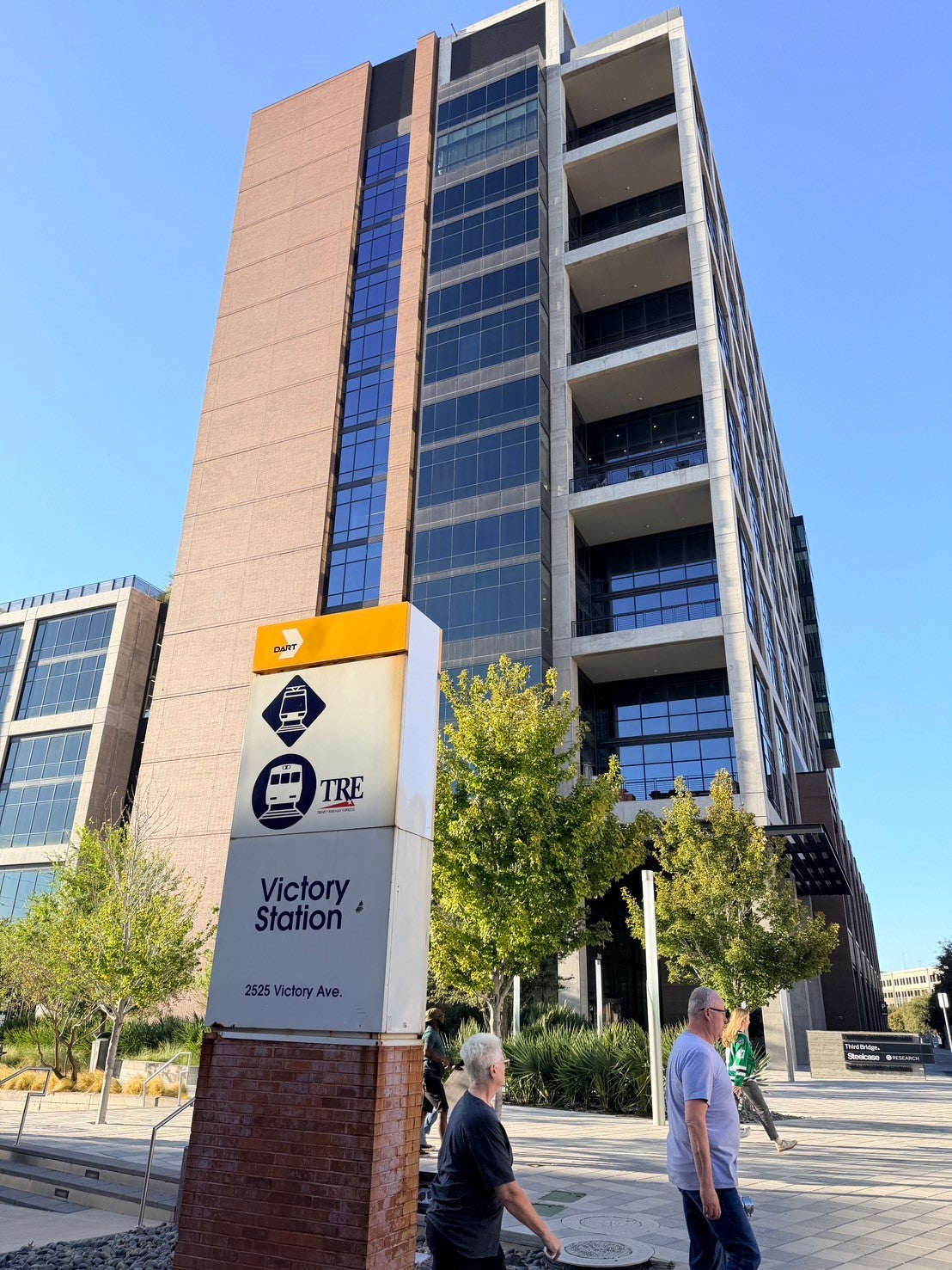 Dallas, Texas, 75219, United States, 2 Bedrooms Bedrooms, ,2 BathroomsBathrooms,Residential,For Sale,1983797