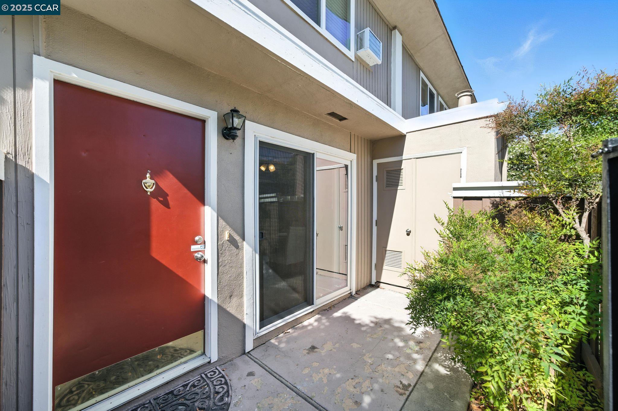 Concord, California, 94518, United States, 3 Bedrooms Bedrooms, ,2 BathroomsBathrooms,Residential,For Sale,1903400