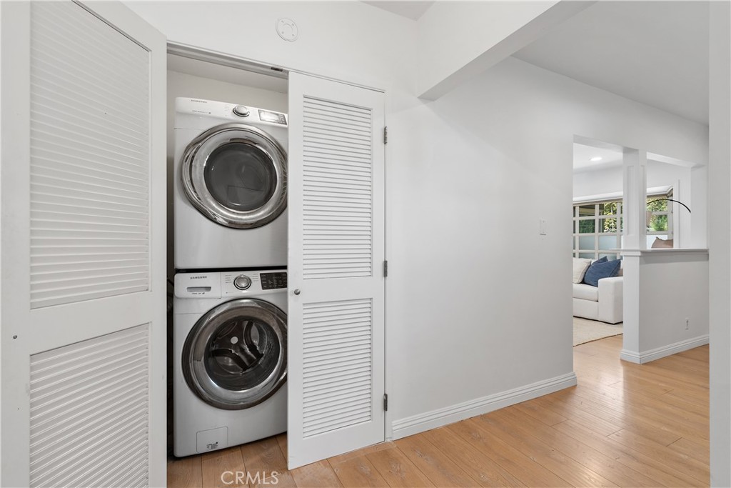 Tarzana, California, 91356, United States, 3 Bedrooms Bedrooms, ,3 BathroomsBathrooms,Residential,For Sale,1918150