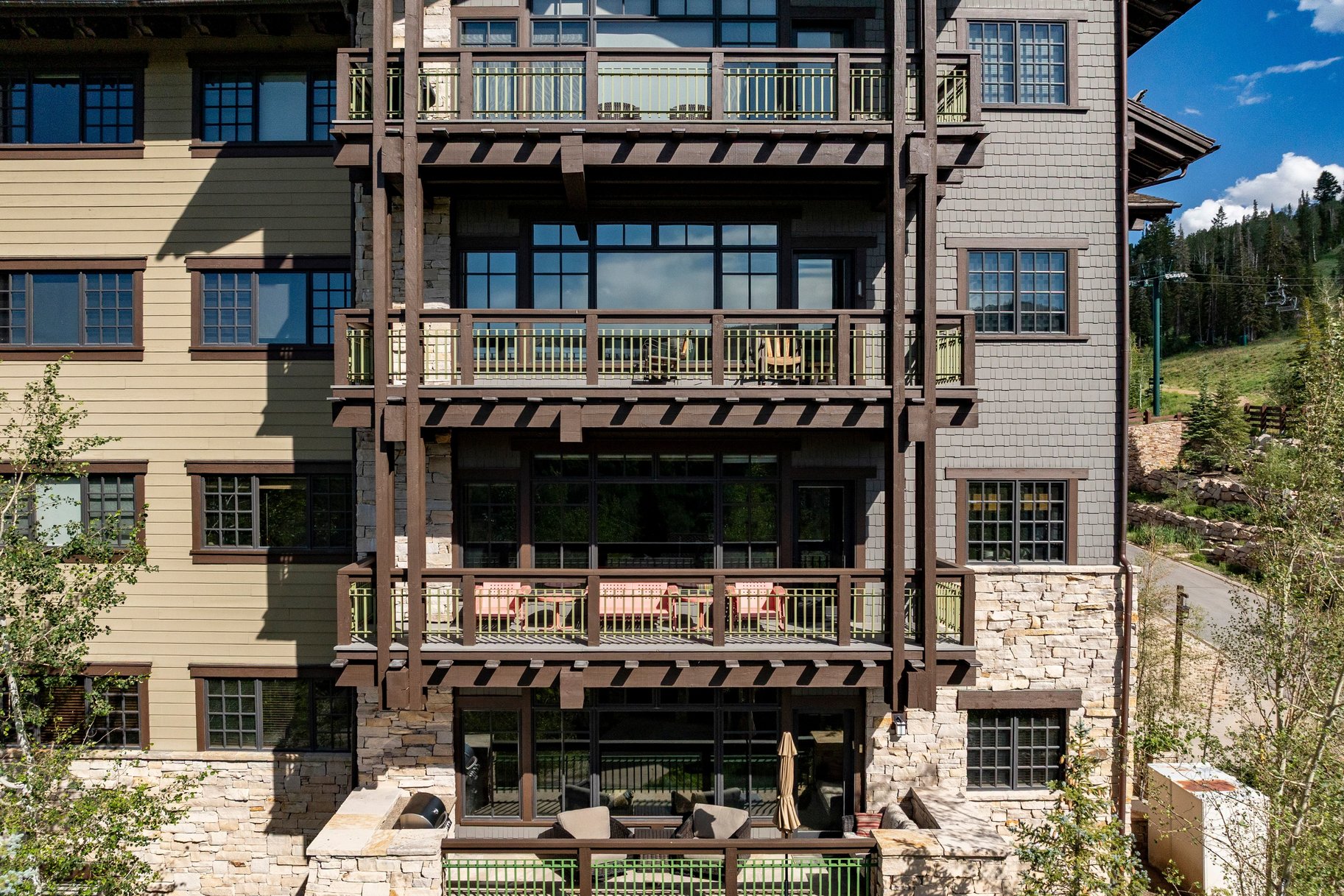  Rarely Available Arrowleaf Condominium With Views Toward Lady Morgan Bowl - 物件實景